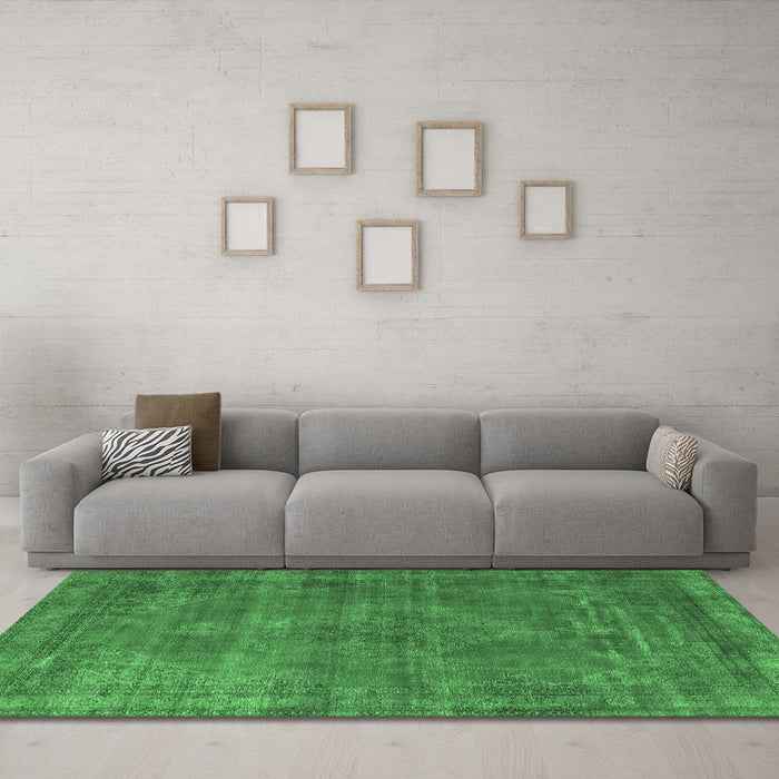 Machine Washable Oriental Emerald Green Industrial Area Rugs in a Living Room,, wshurb3145emgrn