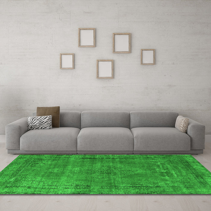 Machine Washable Oriental Green Industrial Area Rugs in a Living Room,, wshurb3145grn