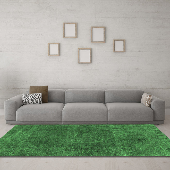 Machine Washable Oriental Emerald Green Industrial Area Rugs in a Living Room,, wshurb3146emgrn