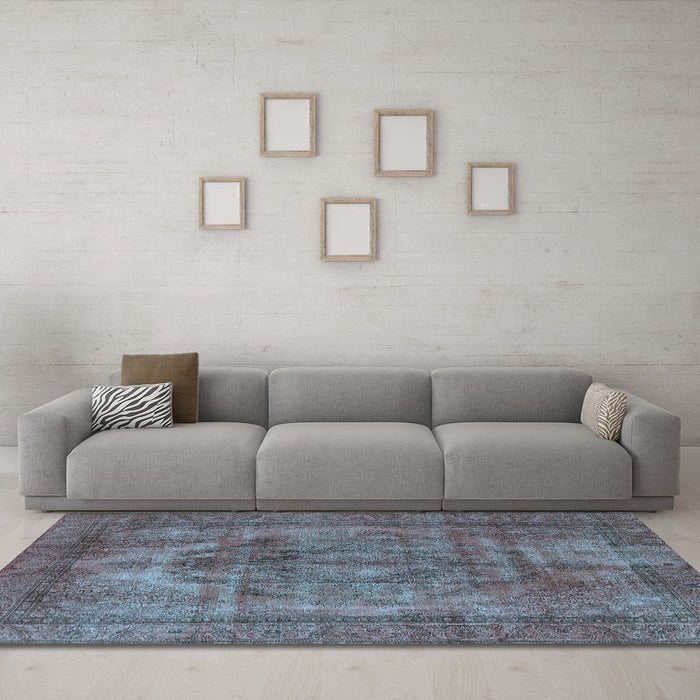 Machine Washable Oriental Light Blue Industrial Rug in a Living Room, wshurb3148lblu