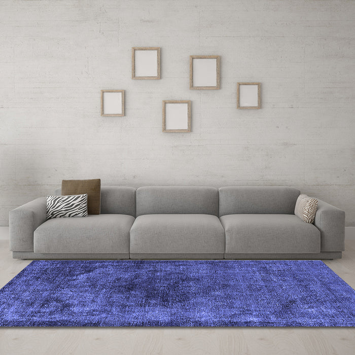 Machine Washable Oriental Blue Industrial Rug in a Living Room, wshurb3150blu