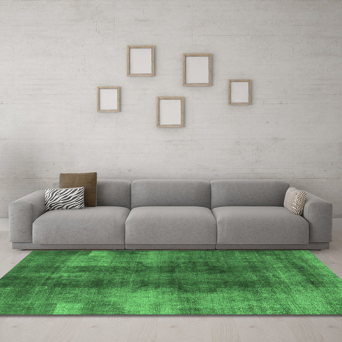 Machine Washable Oriental Emerald Green Industrial Area Rugs in a Living Room,, wshurb3151emgrn