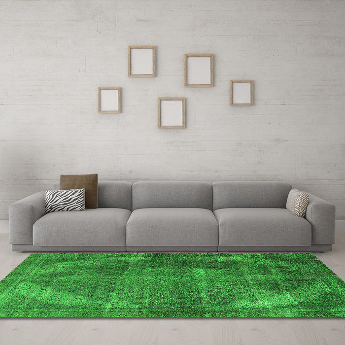 Machine Washable Oriental Green Industrial Area Rugs in a Living Room,, wshurb3152grn