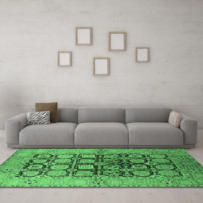 Machine Washable Oriental Emerald Green Industrial Area Rugs in a Living Room,, wshurb3154emgrn