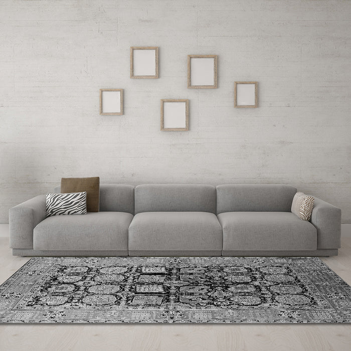 Machine Washable Oriental Gray Industrial Rug in a Living Room,, wshurb3154gry