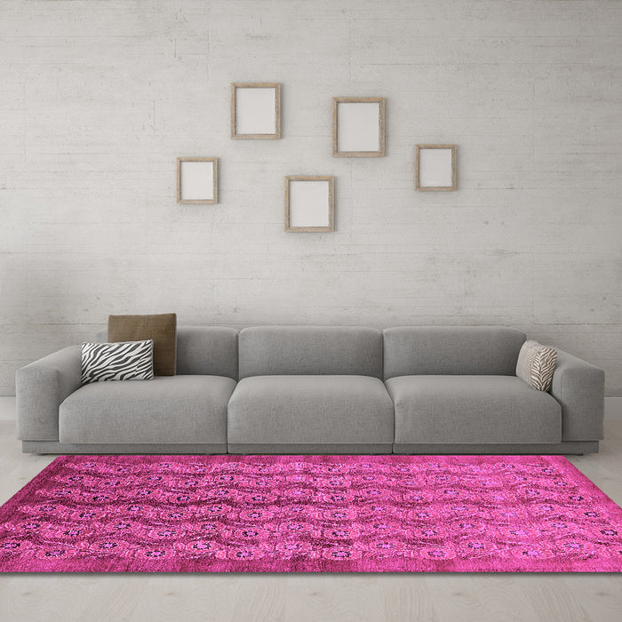 Machine Washable Oriental Pink Industrial Rug in a Living Room, wshurb3155pnk