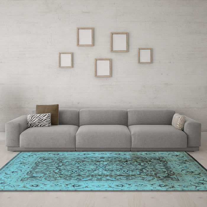 Machine Washable Oriental Light Blue Industrial Rug in a Living Room, wshurb3156lblu