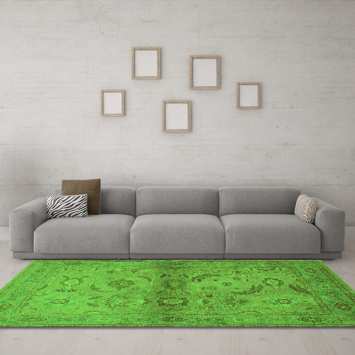 Machine Washable Oriental Green Industrial Area Rugs in a Living Room,, wshurb3162grn
