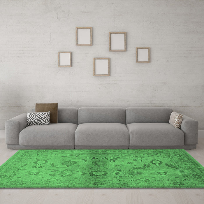 Machine Washable Oriental Emerald Green Industrial Area Rugs in a Living Room,, wshurb3162emgrn