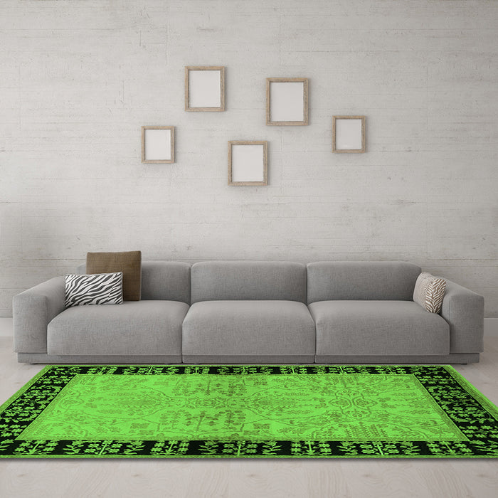 Machine Washable Oriental Green Industrial Area Rugs in a Living Room,, wshurb3164grn