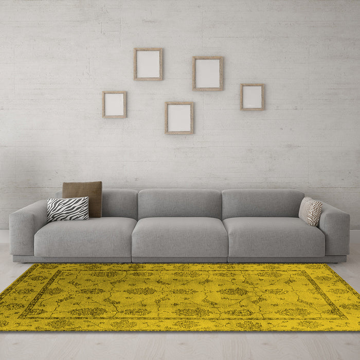 Machine Washable Oriental Yellow Industrial Rug in a Living Room, wshurb3166yw