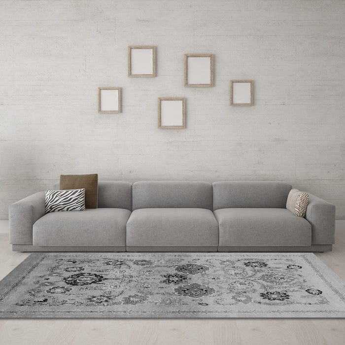 Machine Washable Oriental Gray Industrial Rug in a Living Room,, wshurb3168gry
