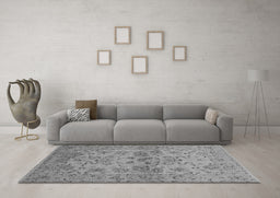 Machine Washable Oriental Gray Industrial Rug in a Living Room,, wshurb3170gry
