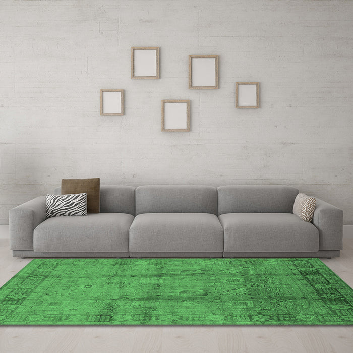 Machine Washable Oriental Emerald Green Industrial Area Rugs in a Living Room,, wshurb3171emgrn