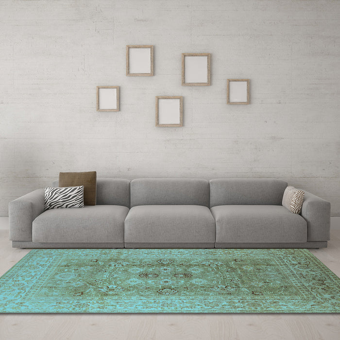 Machine Washable Oriental Light Blue Industrial Rug in a Living Room, wshurb3173lblu