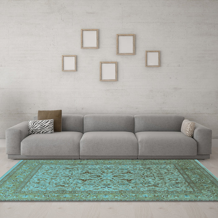 Machine Washable Oriental Light Blue Industrial Rug in a Living Room, wshurb3174lblu