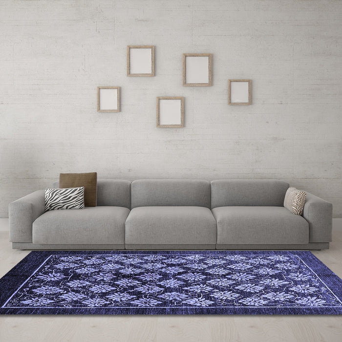 Machine Washable Oriental Blue Industrial Rug in a Living Room, wshurb3176blu