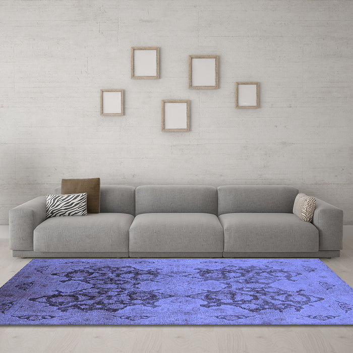 Machine Washable Oriental Blue Industrial Rug in a Living Room, wshurb3179blu