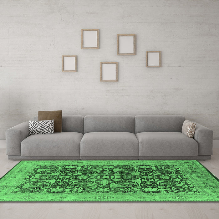 Machine Washable Oriental Emerald Green Industrial Area Rugs in a Living Room,, wshurb3182emgrn