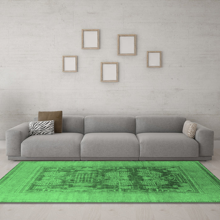Machine Washable Oriental Emerald Green Industrial Area Rugs in a Living Room,, wshurb3190emgrn