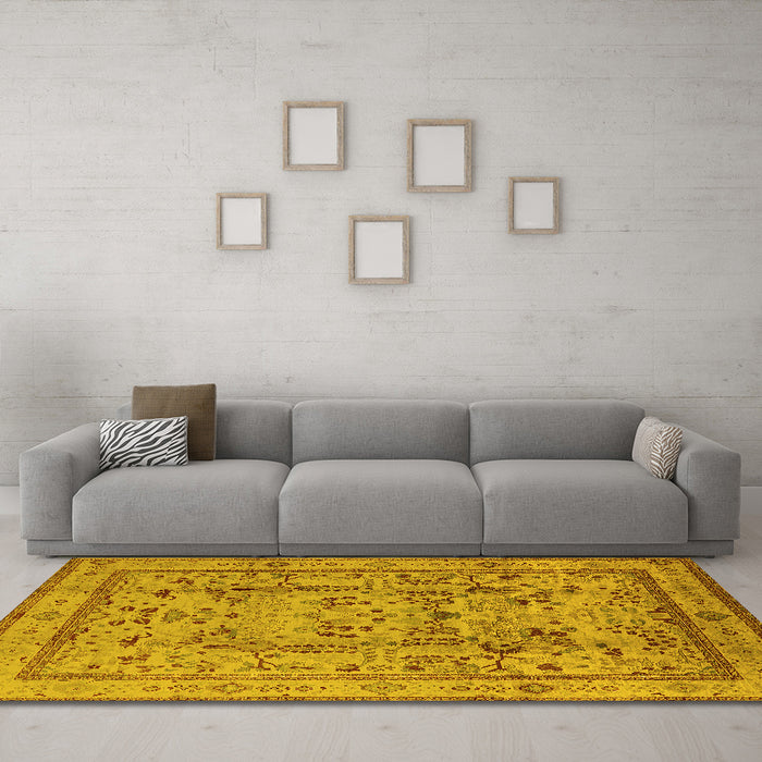 Machine Washable Oriental Yellow Industrial Rug in a Living Room, wshurb3192yw