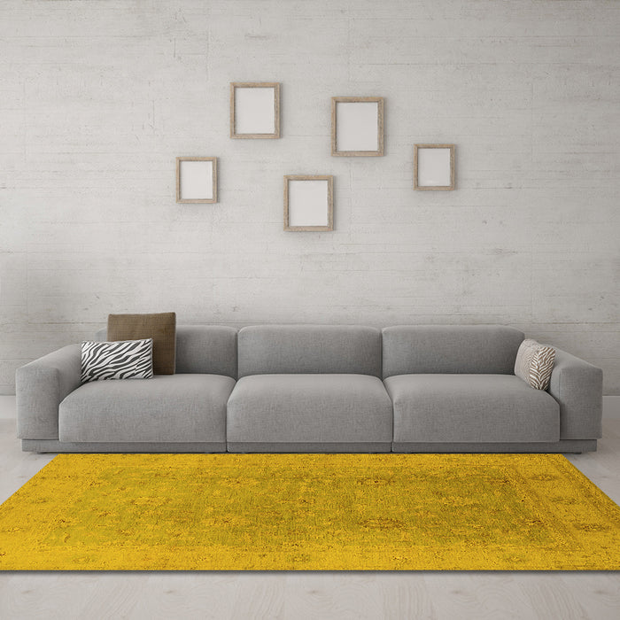 Machine Washable Oriental Yellow Industrial Rug in a Living Room, wshurb3193yw