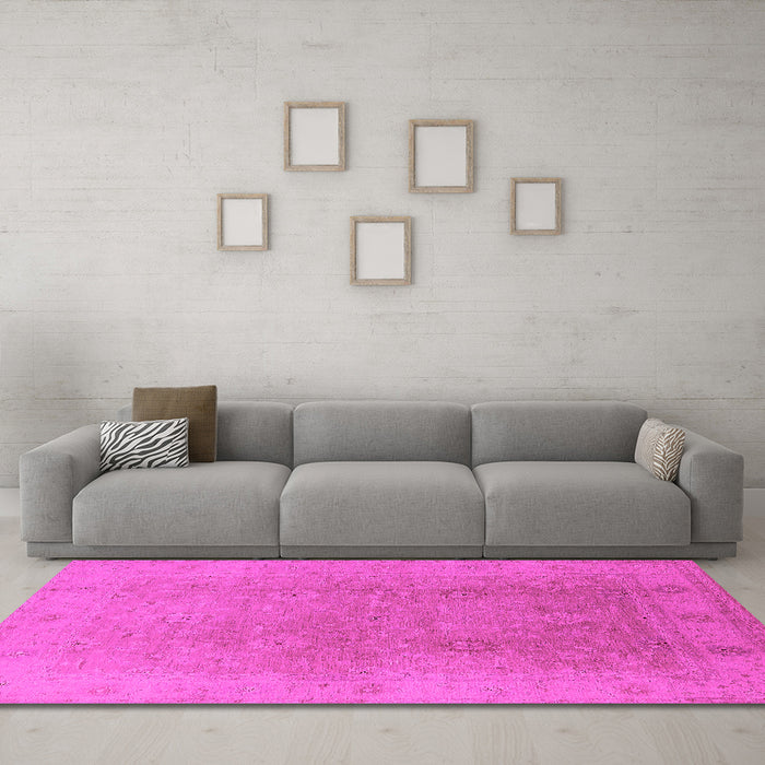 Machine Washable Oriental Pink Industrial Rug in a Living Room, wshurb3193pnk