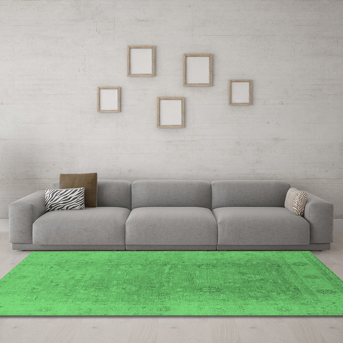 Machine Washable Oriental Emerald Green Industrial Area Rugs in a Living Room,, wshurb3193emgrn