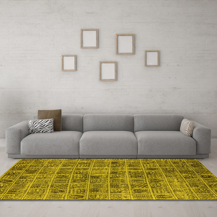 Machine Washable Oriental Yellow Industrial Rug in a Living Room, wshurb3194yw