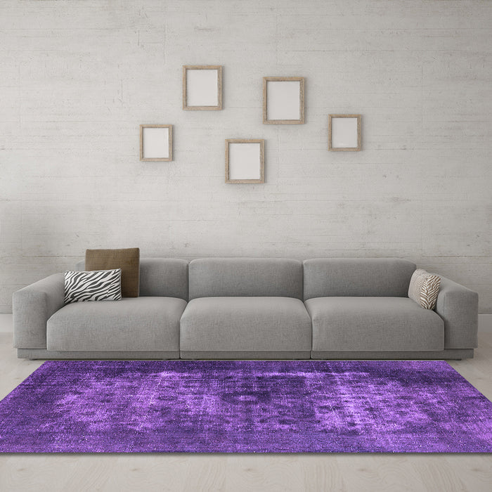 Machine Washable Oriental Purple Industrial Area Rugs in a Living Room, wshurb3195pur