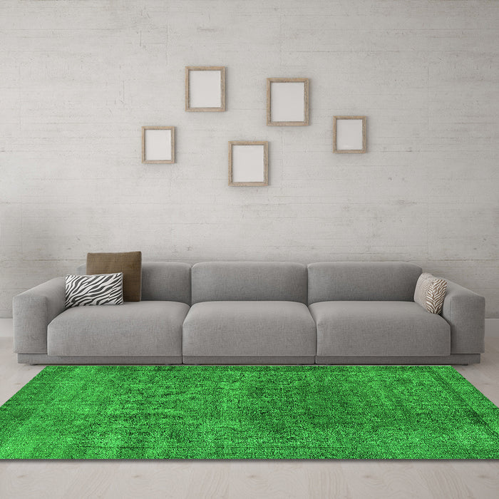 Machine Washable Oriental Green Industrial Area Rugs in a Living Room,, wshurb3196grn