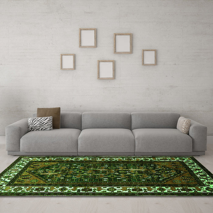 Machine Washable Oriental Green Industrial Area Rugs in a Living Room,, wshurb3198grn