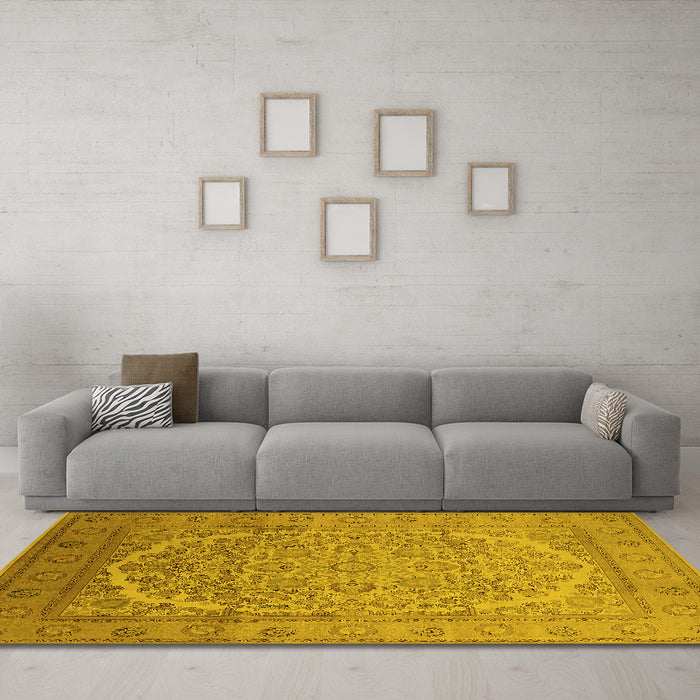 Machine Washable Oriental Yellow Industrial Rug in a Living Room, wshurb3201yw