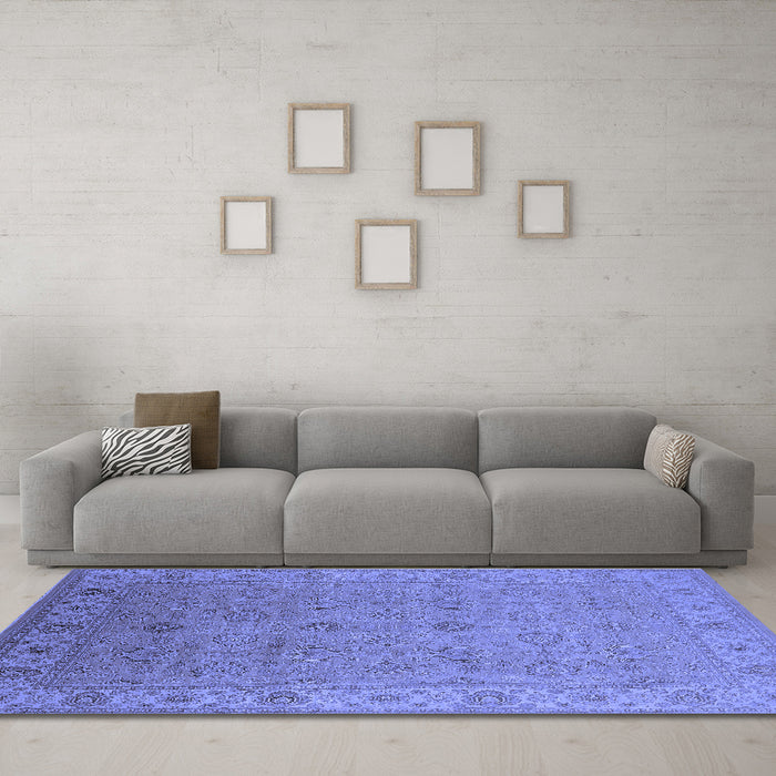 Machine Washable Oriental Blue Industrial Rug in a Living Room, wshurb3203blu