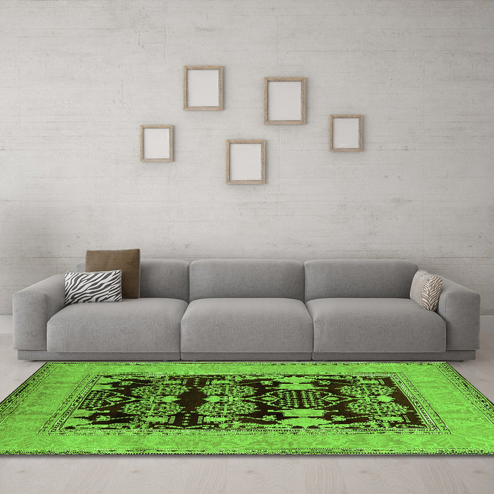 Machine Washable Oriental Green Industrial Area Rugs in a Living Room,, wshurb3204grn