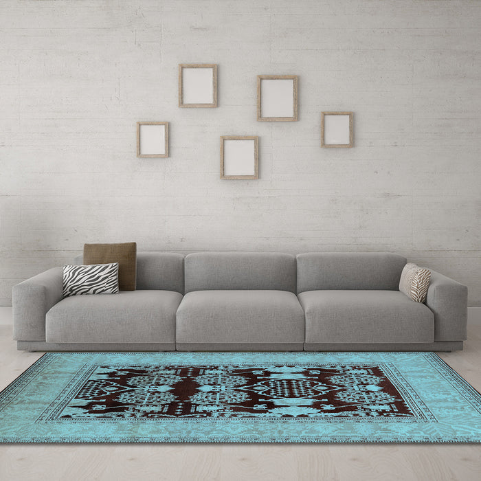 Machine Washable Oriental Light Blue Industrial Rug in a Living Room, wshurb3204lblu