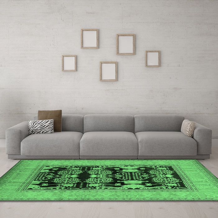 Machine Washable Oriental Emerald Green Industrial Area Rugs in a Living Room,, wshurb3204emgrn