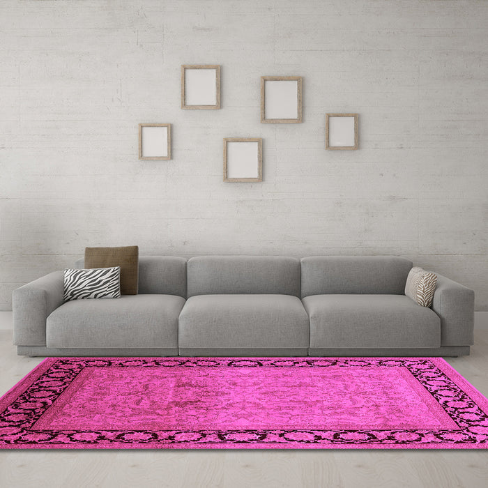 Machine Washable Oriental Pink Industrial Rug in a Living Room, wshurb3205pnk