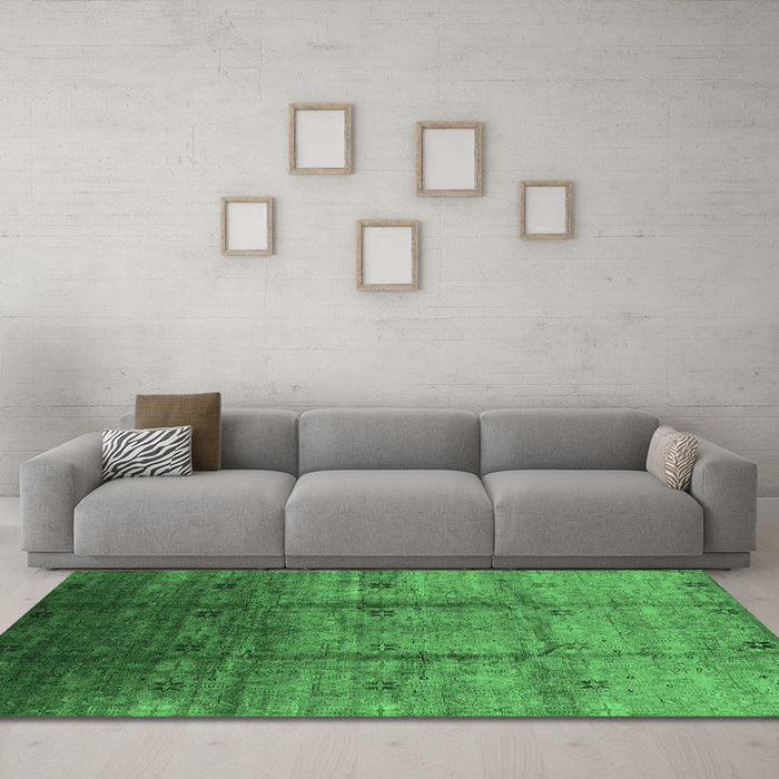 Machine Washable Oriental Emerald Green Industrial Area Rugs in a Living Room,, wshurb3206emgrn