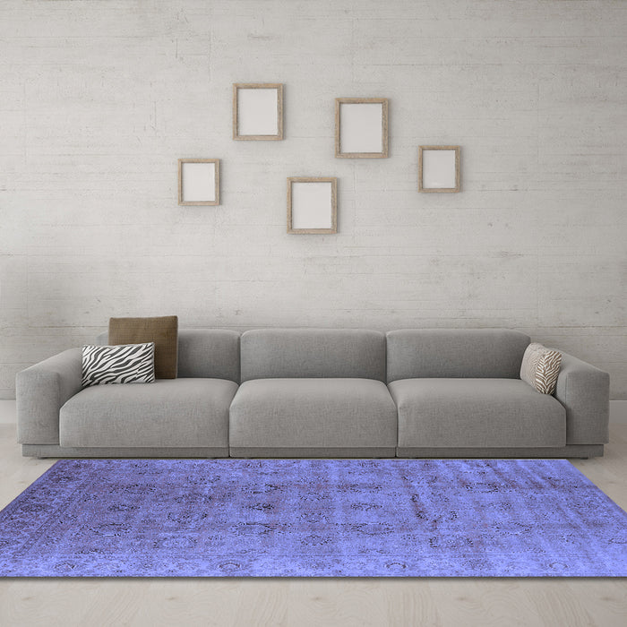 Machine Washable Oriental Blue Industrial Rug in a Living Room, wshurb3207blu