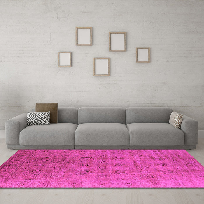 Machine Washable Oriental Pink Industrial Rug in a Living Room, wshurb3207pnk