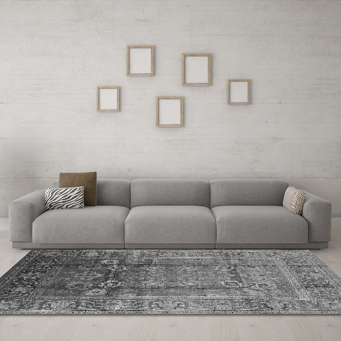 Machine Washable Oriental Gray Industrial Rug in a Living Room,, wshurb3208gry
