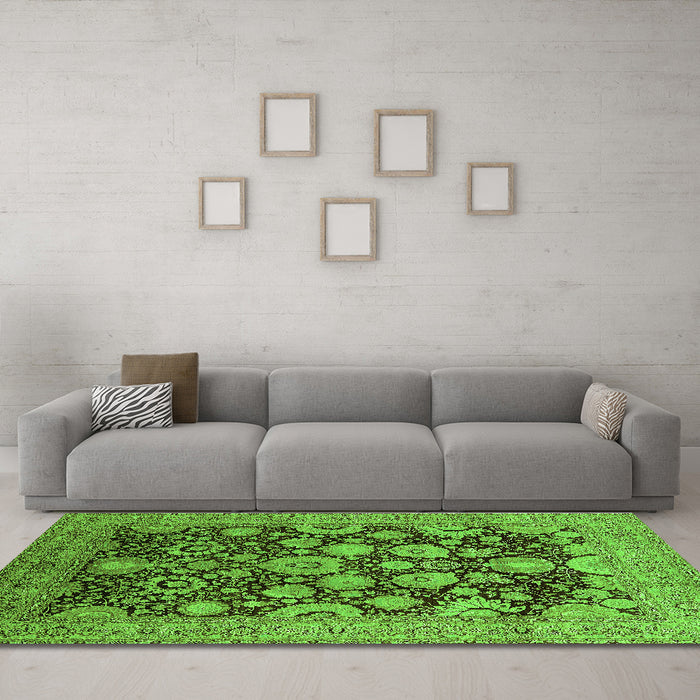 Machine Washable Oriental Green Industrial Area Rugs in a Living Room,, wshurb3211grn