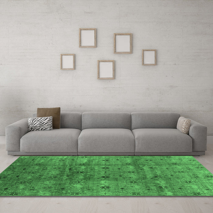 Machine Washable Oriental Emerald Green Industrial Area Rugs in a Living Room,, wshurb3212emgrn