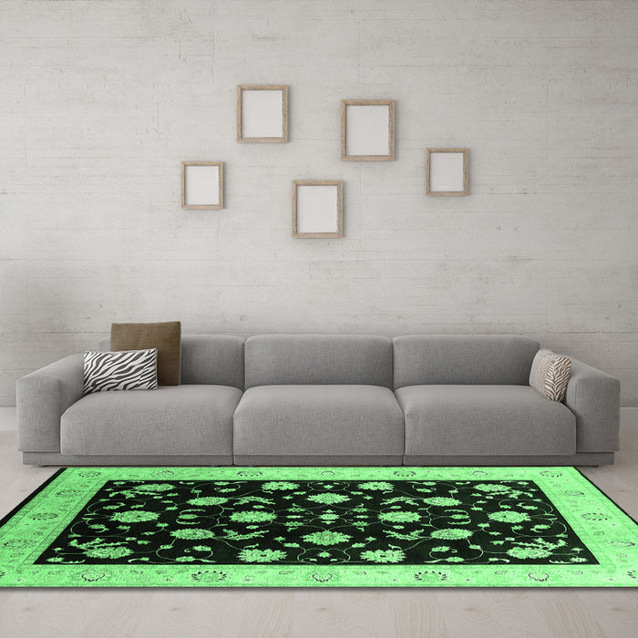 Machine Washable Oriental Emerald Green Industrial Area Rugs in a Living Room,, wshurb3220emgrn