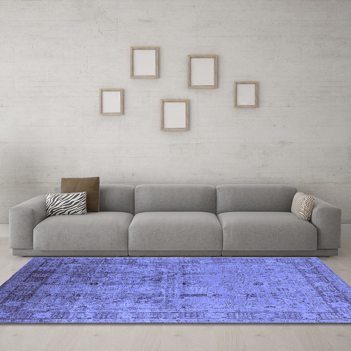 Machine Washable Oriental Blue Industrial Rug in a Living Room, wshurb3221blu