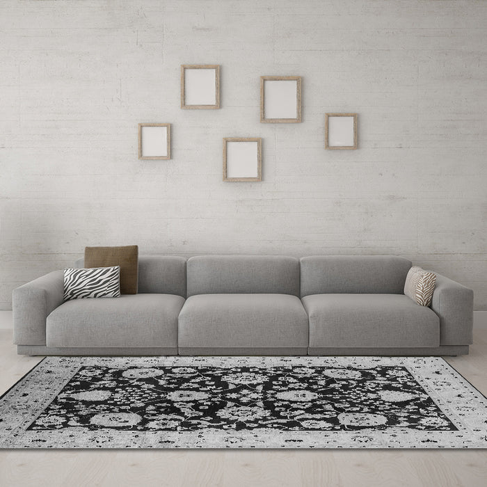 Machine Washable Oriental Gray Industrial Rug in a Living Room,, wshurb3222gry