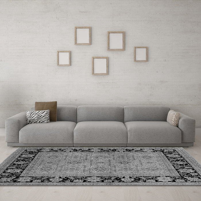 Machine Washable Oriental Gray Industrial Rug in a Living Room,, wshurb3228gry