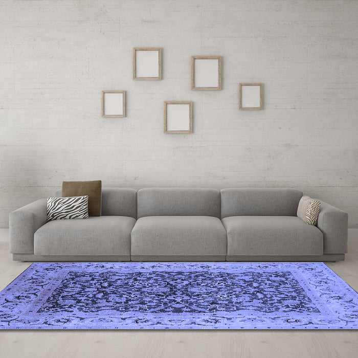 Machine Washable Oriental Blue Industrial Rug in a Living Room, wshurb3231blu