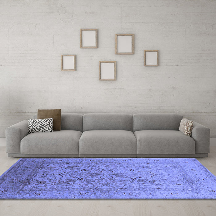 Machine Washable Oriental Blue Industrial Rug in a Living Room, wshurb3235blu